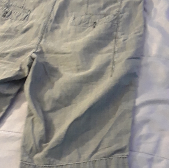 Size 33 casual gray cargo light wait shorts - Picture 10 of 11